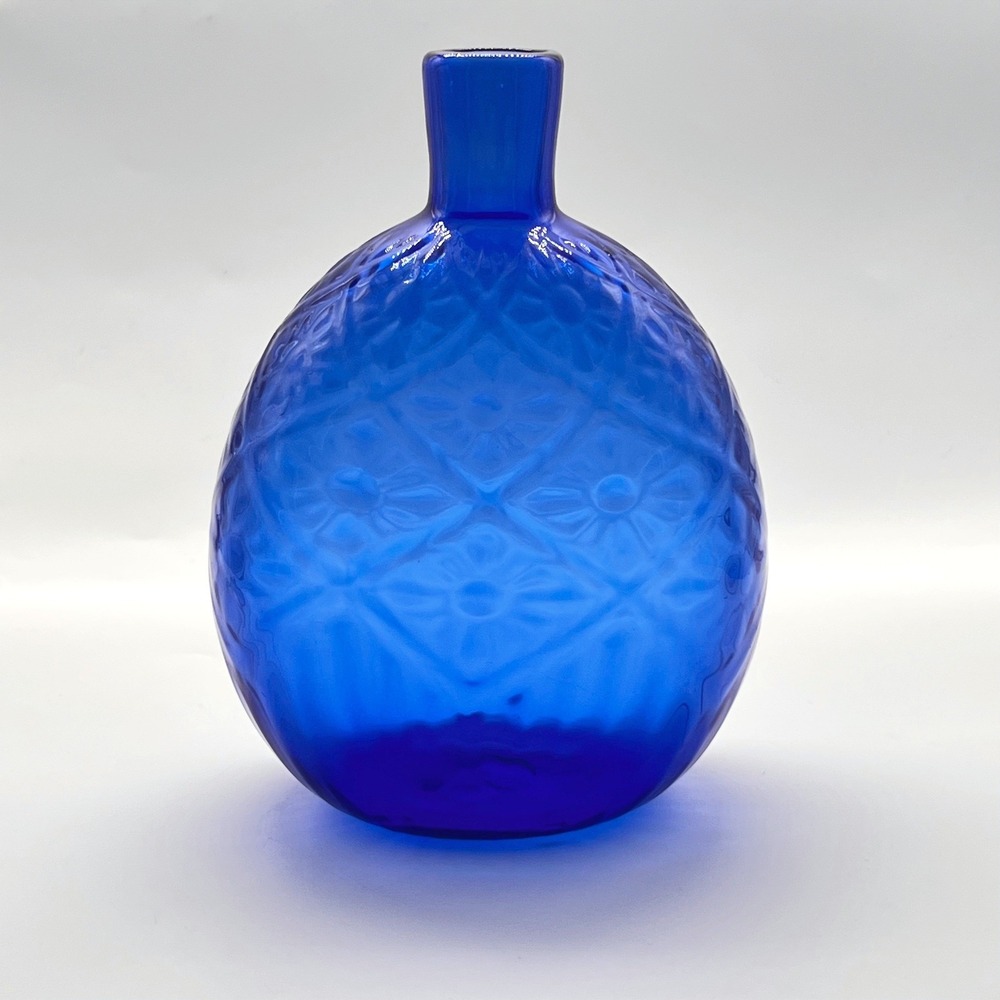 Vtg Metropolitan Museum Of Art Cobalt Blue Flask Vase Diamond & Daisy Embossed